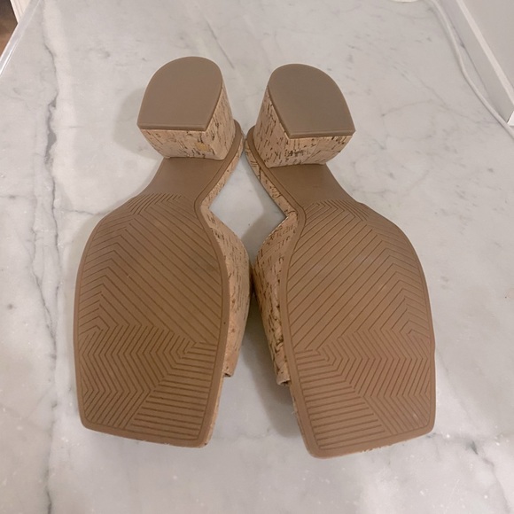 NWOT ABOUND Tan Cork Slip On Heel Sandals - Picture 9 of 12